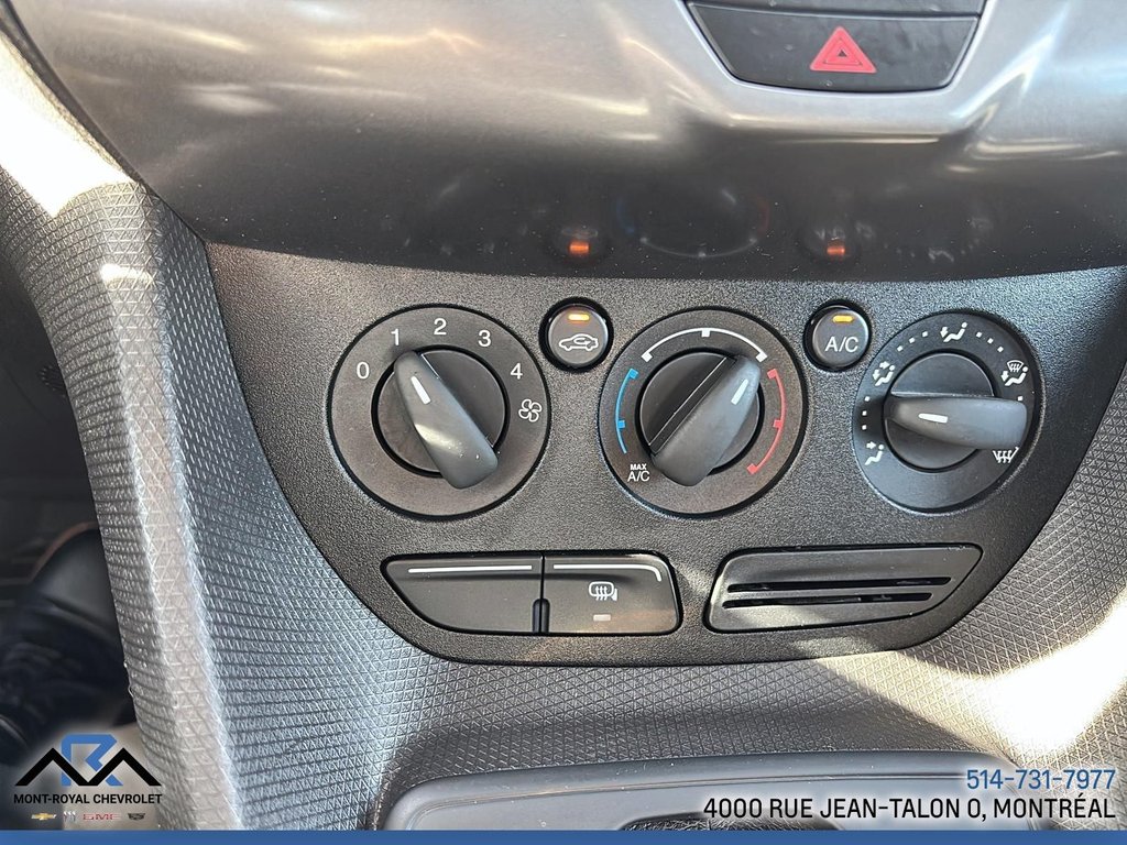 Ford Transit Connect Van  2018 à Montréal, Québec - 18 - w1024h768px