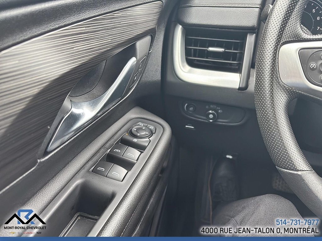 2023 GMC Terrain SLE in Montréal, Quebec - 19 - w1024h768px