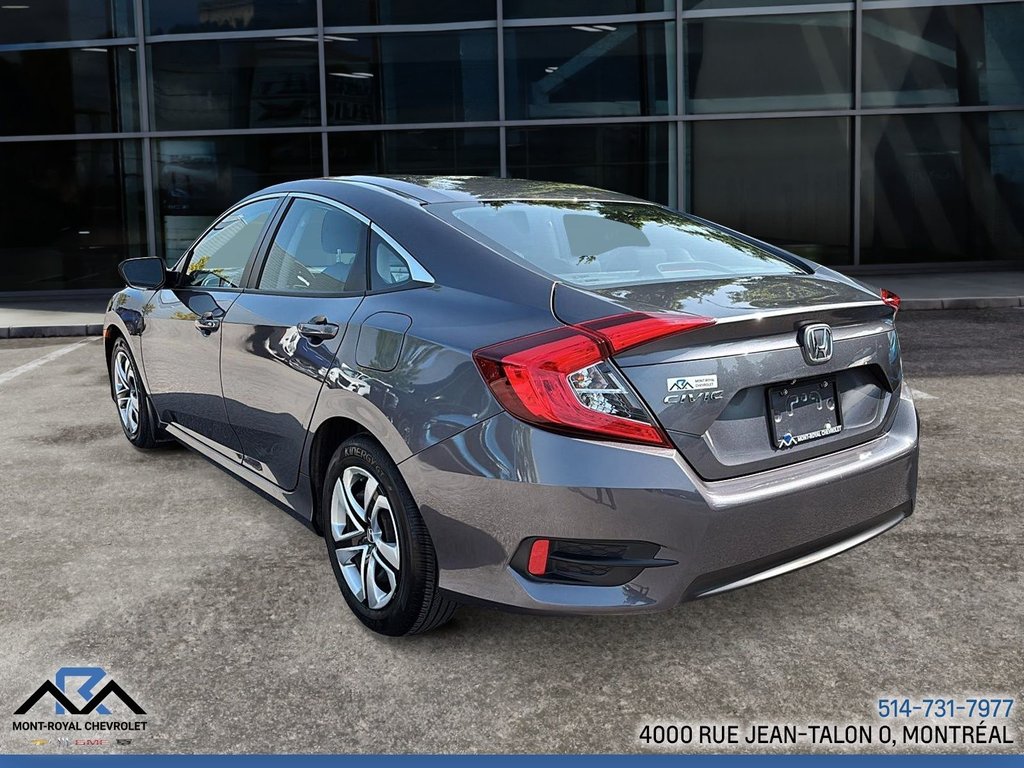 2017 Honda Civic Sedan LX in Montréal, Quebec - 7 - w1024h768px