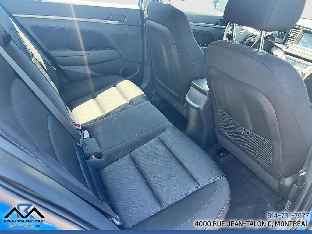 Hyundai Elantra GLS 2017 à Montréal, Québec - 12 - w1024h768px