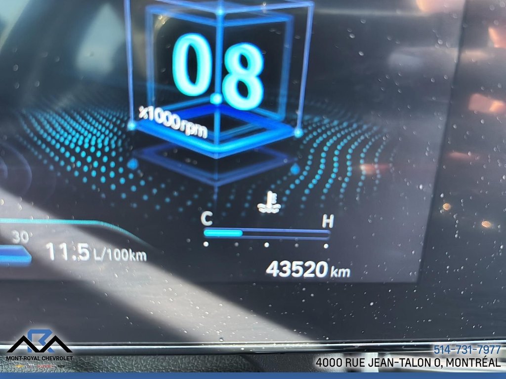 Hyundai Elantra Luxury 2023 à Montréal, Québec - 32 - w1024h768px