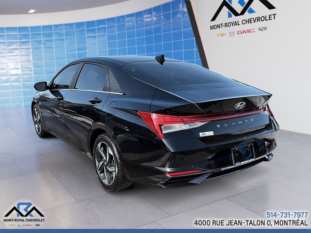 Hyundai Elantra Luxury 2023 à Montréal, Québec - 5 - w1024h768px