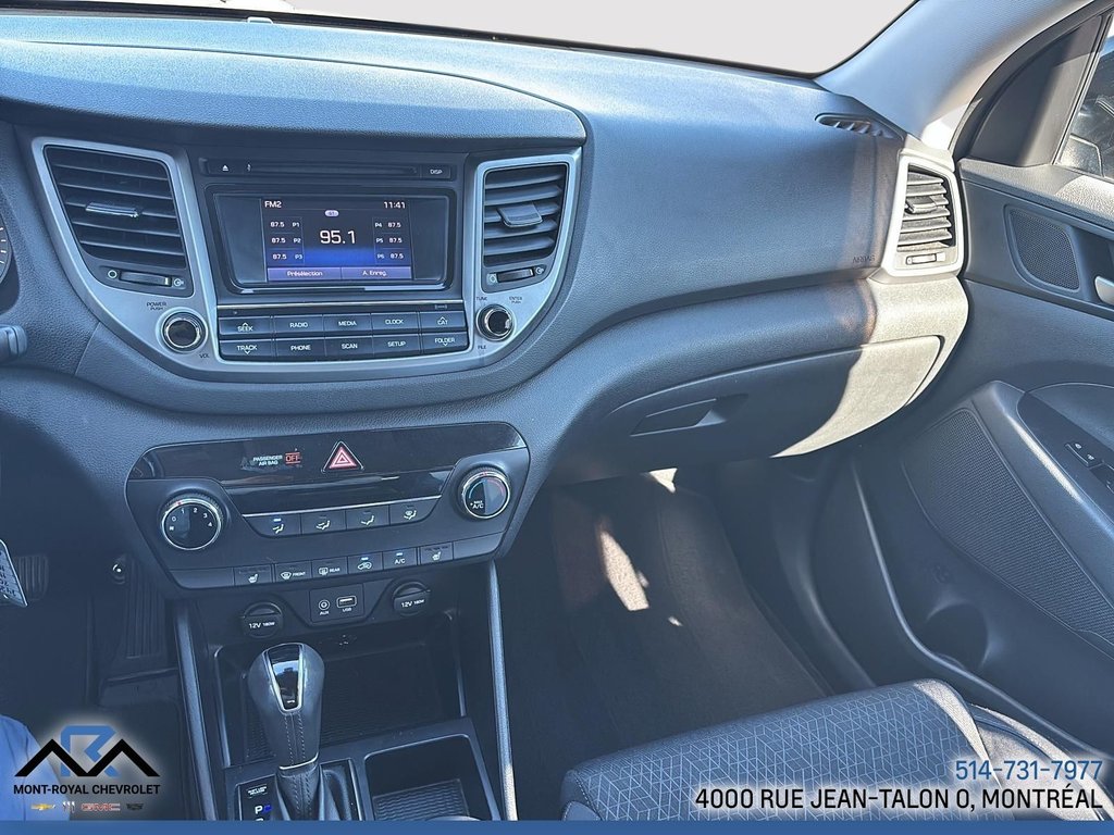 Hyundai Tucson  2016 à Montréal, Québec - 16 - w1024h768px