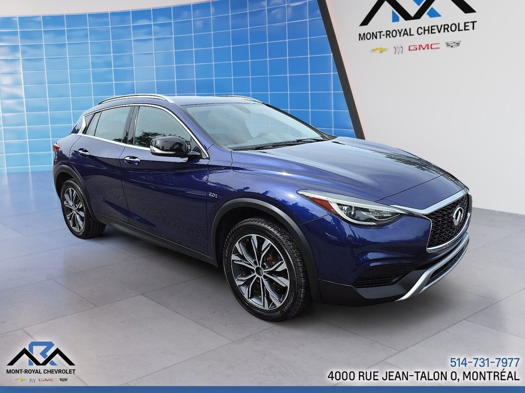 2017 Infiniti QX30 Luxe AWD in Montréal, Quebec - 7 - w1024h768px
