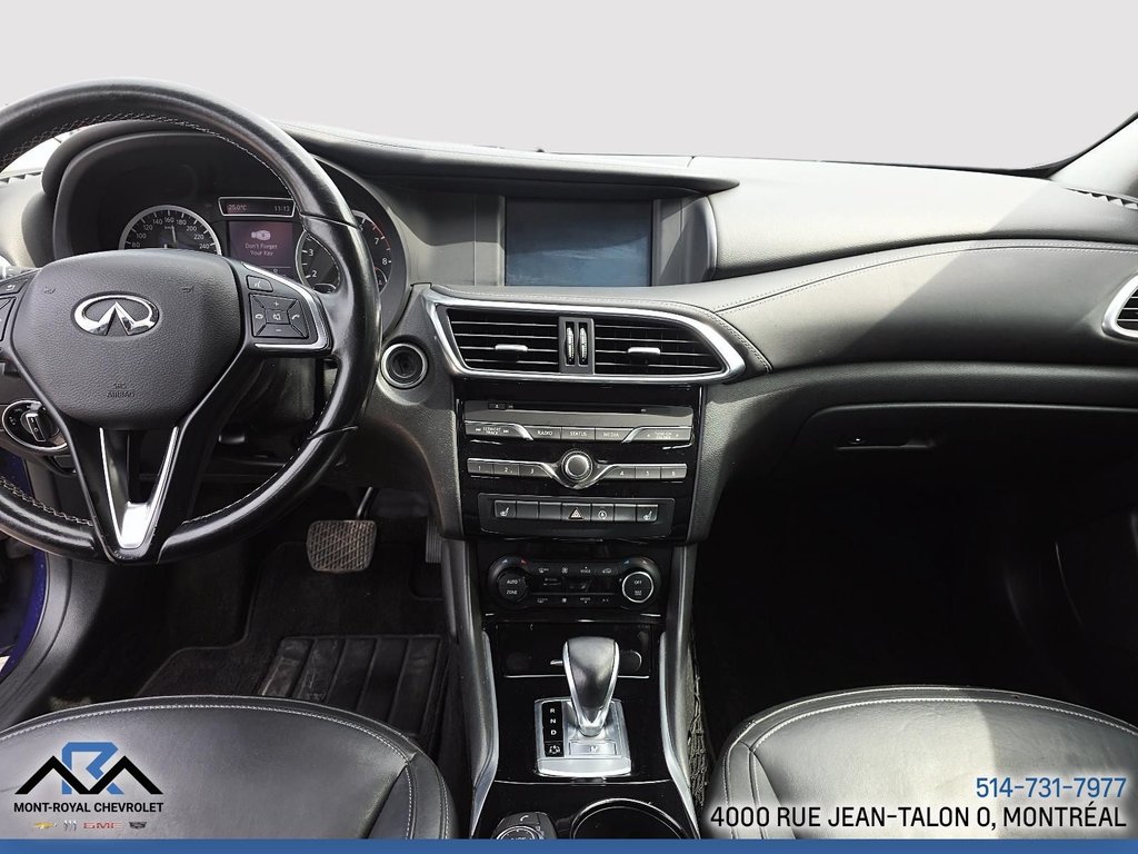 2017 Infiniti QX30 Luxe AWD in Montréal, Quebec - 10 - w1024h768px