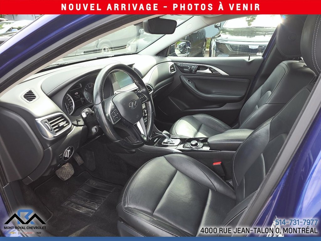 Infiniti QX30 Luxe AWD 2017 à Montréal, Québec - 9 - w1024h768px