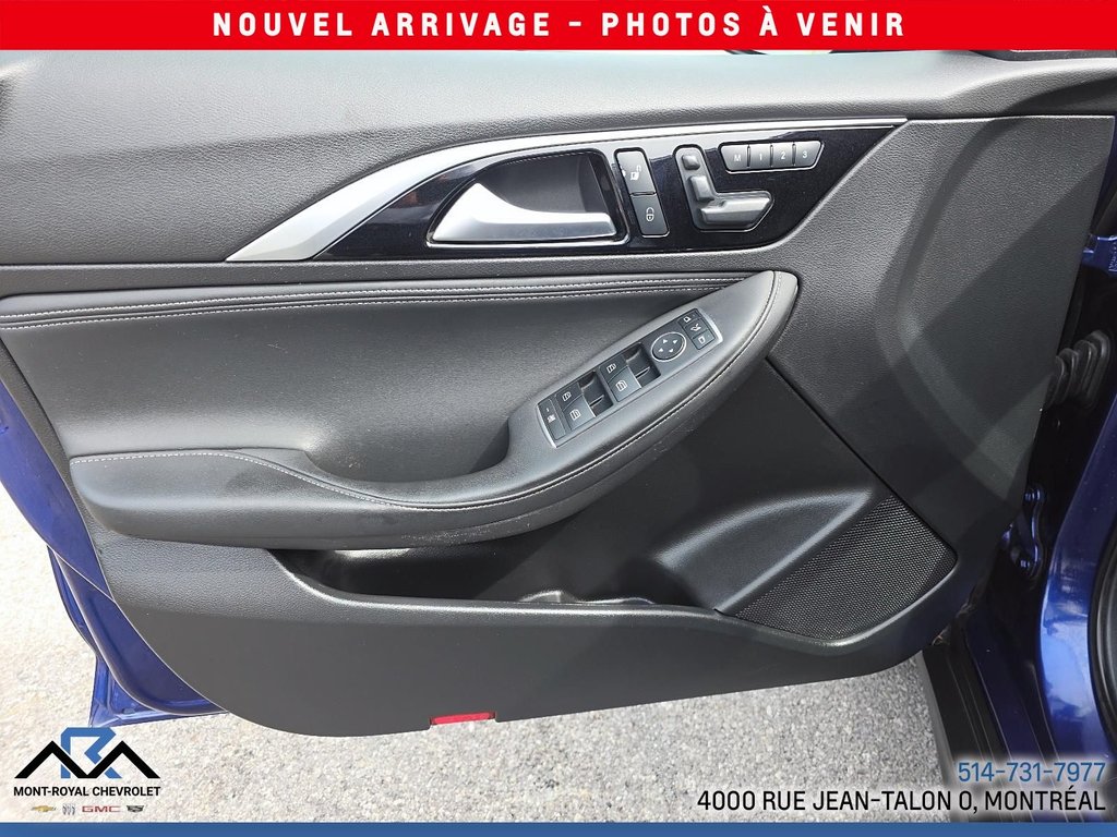 Infiniti QX30 Luxe AWD 2017 à Montréal, Québec - 22 - w1024h768px