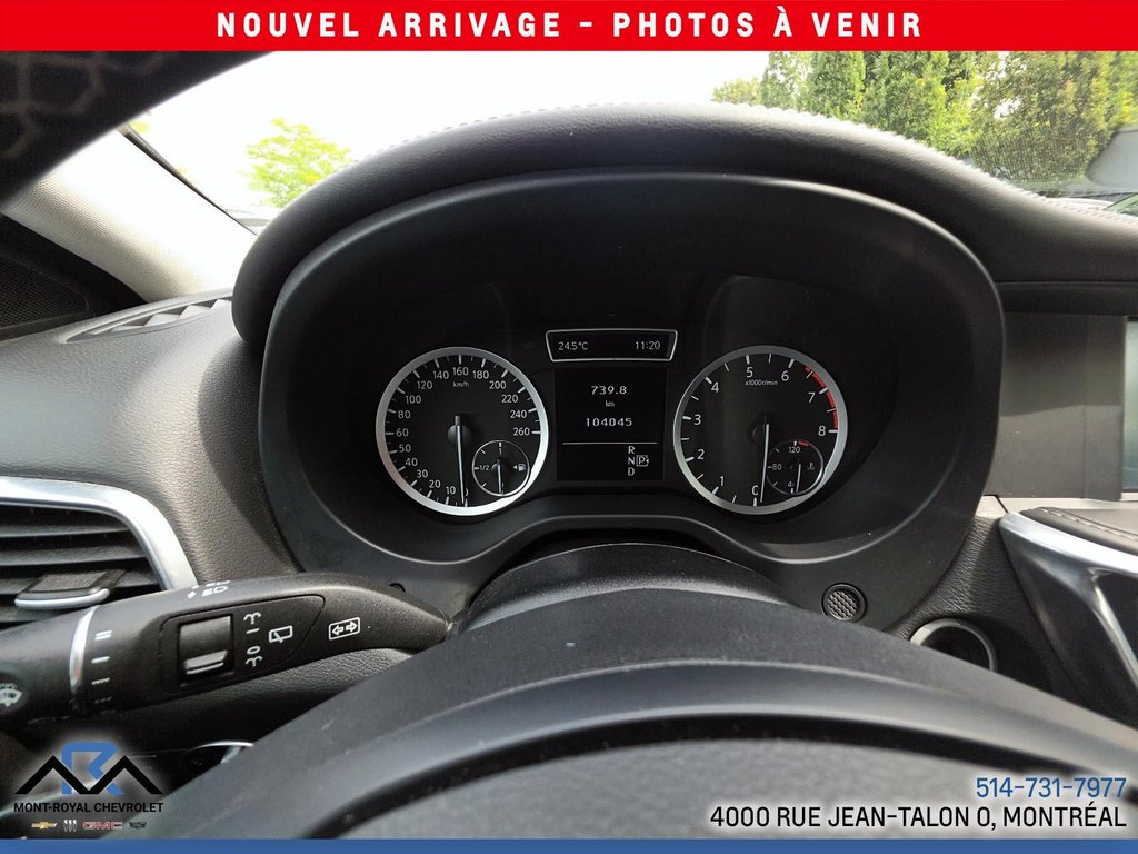 Infiniti QX30 Luxe AWD 2017 à Montréal, Québec - 27 - w1024h768px