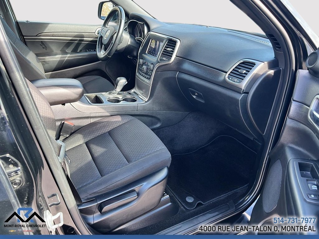 2018 Jeep Grand Cherokee Laredo in Montreal, Quebec - 11 - w1024h768px