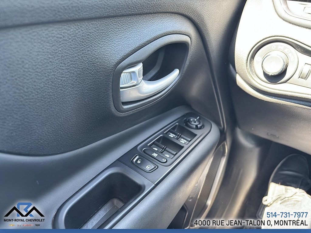 2023 Jeep Renegade in Montreal, Quebec - 10 - w1024h768px