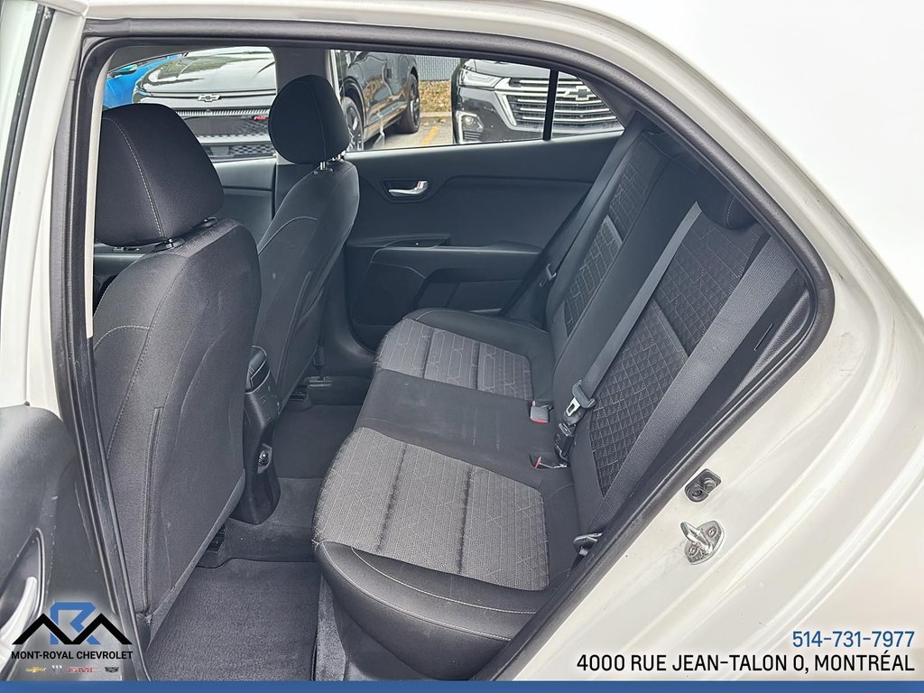 2018 Kia Rio 5-door EX in Montréal, Quebec - 15 - w1024h768px