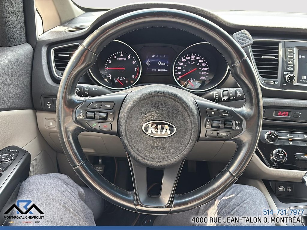 2018 Kia Sedona in Montreal, Quebec - 16 - w1024h768px