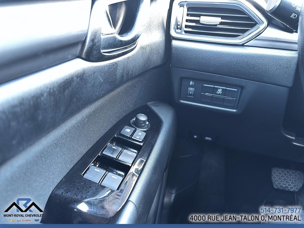 2023 Mazda CX-5 GX in Montréal, Quebec - 17 - w1024h768px
