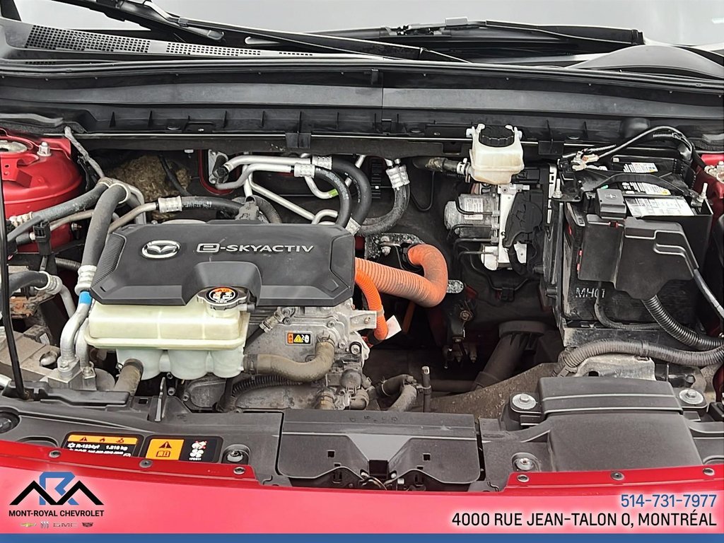 2022 Mazda MX-30 EV GT VINTAGE in Montreal, Quebec - 17 - w1024h768px