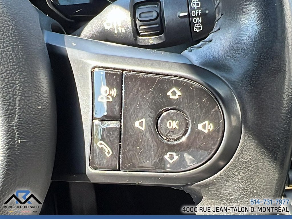 MINI 3 Door Cooper SE 2023 à Montréal, Québec - 19 - w1024h768px