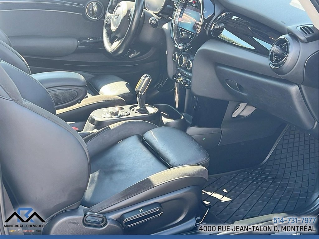 MINI 3 Door Cooper SE 2023 à Montréal, Québec - 11 - w1024h768px
