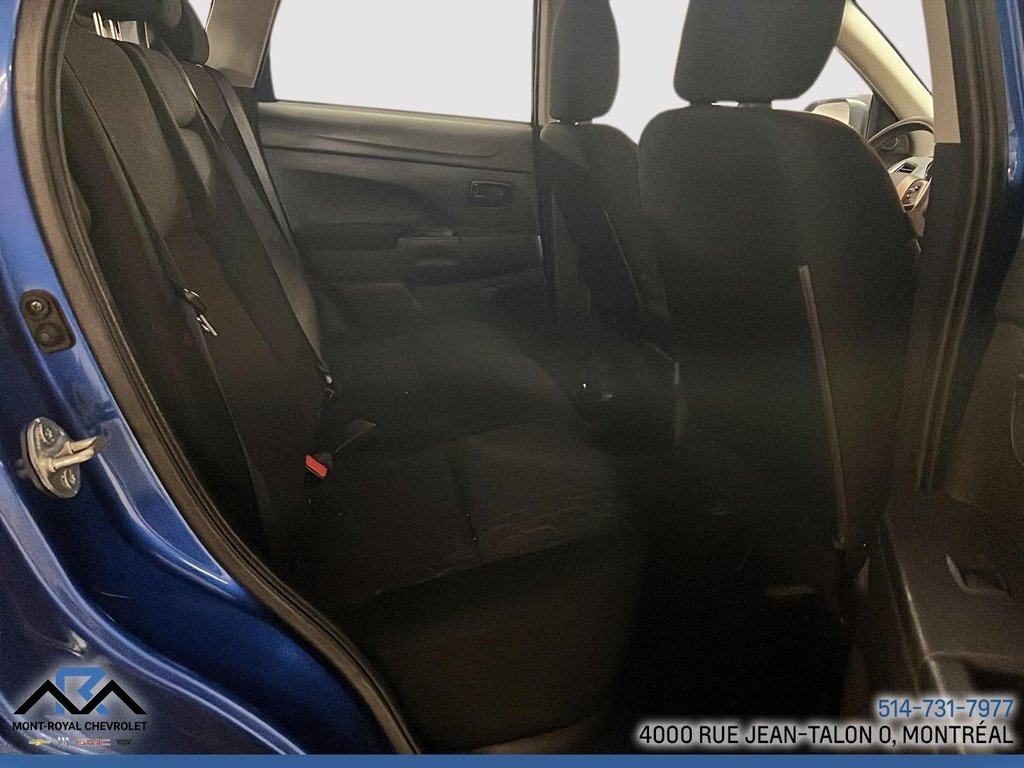 2022 Mitsubishi RVR ES in Montréal, Quebec - 12 - w1024h768px