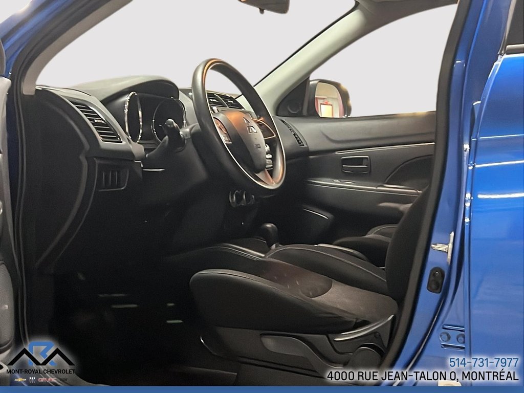 2022 Mitsubishi RVR ES in Montréal, Quebec - 9 - w1024h768px