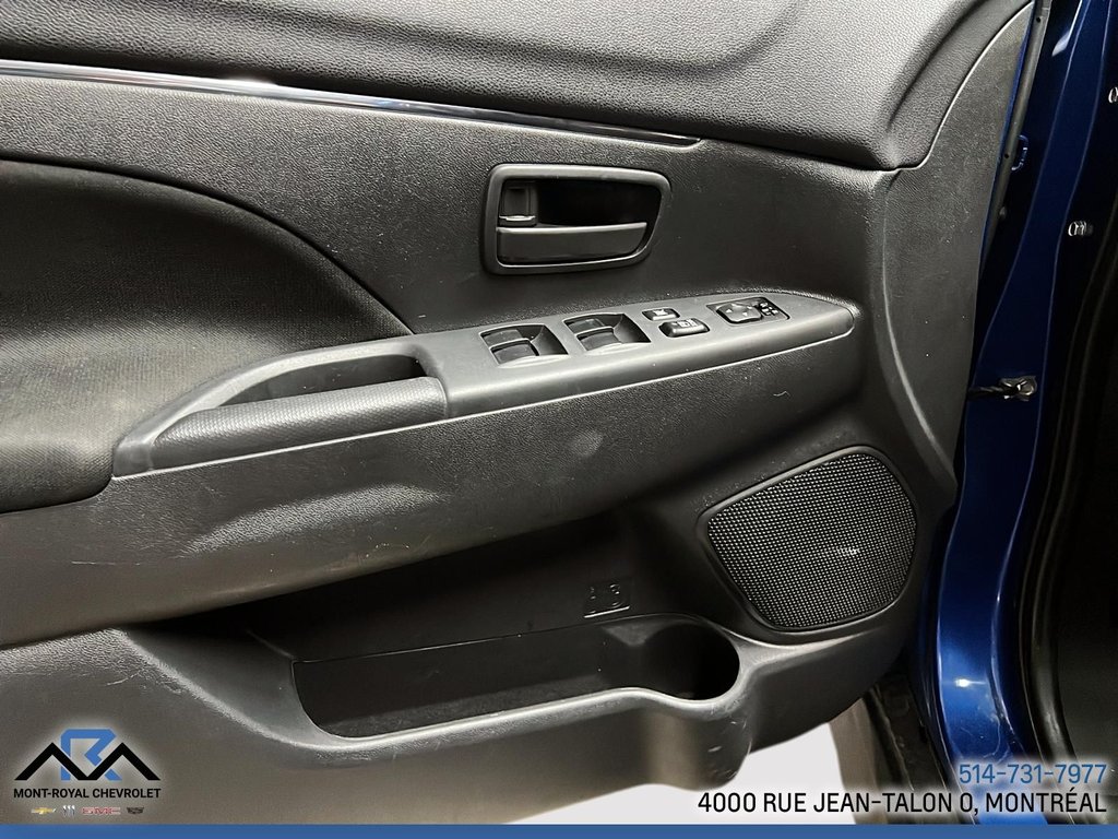 2022 Mitsubishi RVR ES in Montréal, Quebec - 20 - w1024h768px