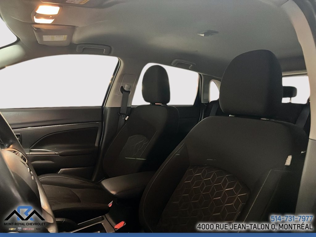 2022 Mitsubishi RVR ES in Montréal, Quebec - 19 - w1024h768px