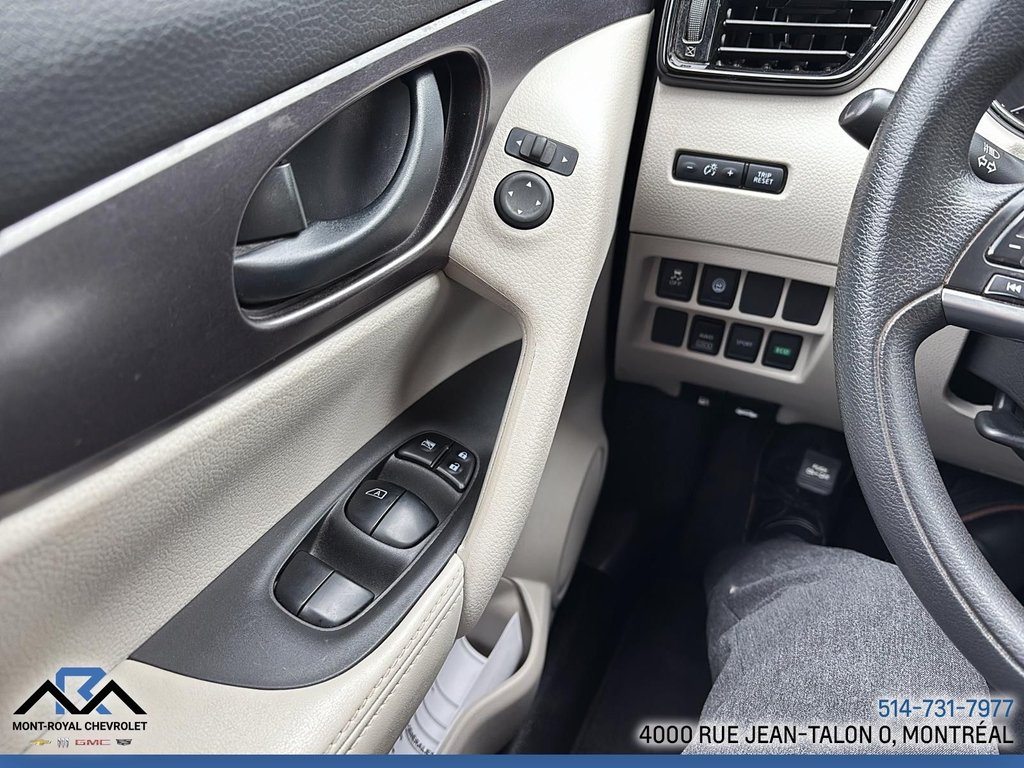 2023 Nissan Qashqai S in Montréal, Quebec - 10 - w1024h768px