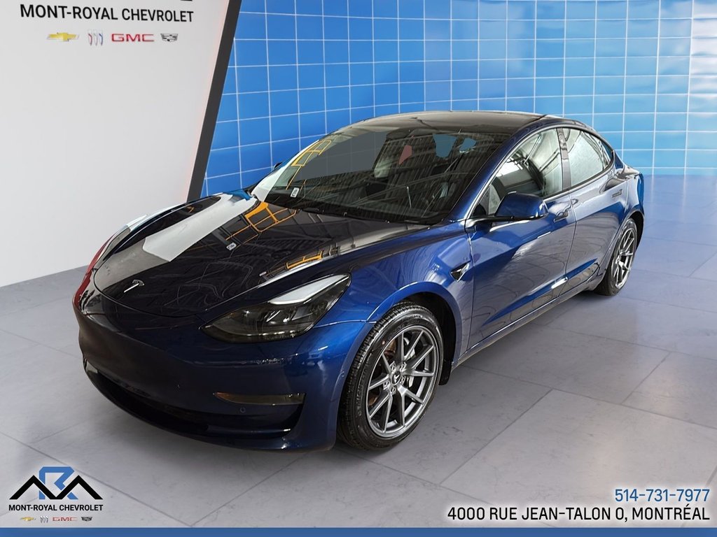 2022 Tesla Model 3 Standard range in Montréal, Quebec - 1 - w1024h768px