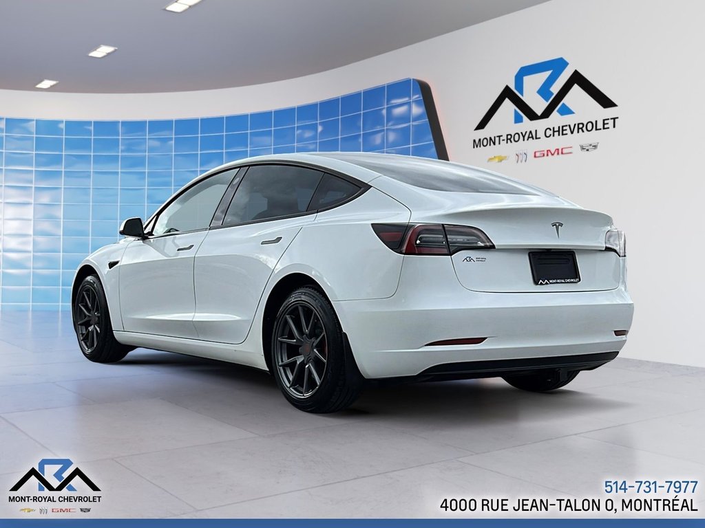 2023 Tesla Model 3 in Montreal, Quebec - 4 - w1024h768px