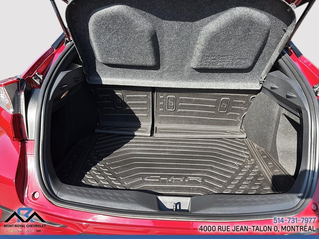 Toyota C-HR XLE Premium 2019 à Montréal, Québec - 11 - w1024h768px