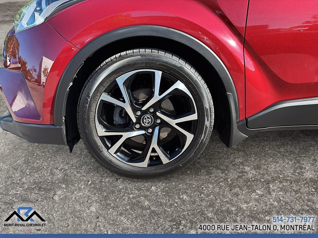Toyota C-HR XLE Premium 2019 à Montréal, Québec - 13 - w1024h768px