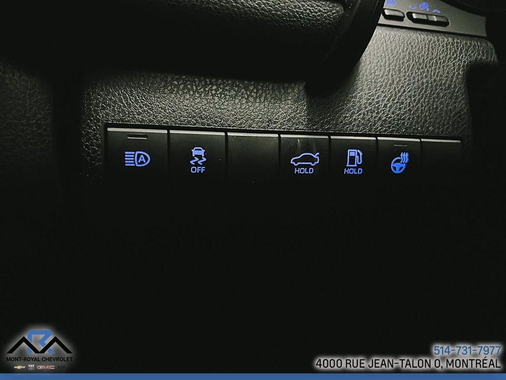 2022 Toyota Camry SE in Montreal, Quebec - 26 - w1024h768px