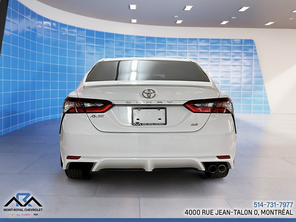 2022 Toyota Camry SE in Montreal, Quebec - 4 - w1024h768px