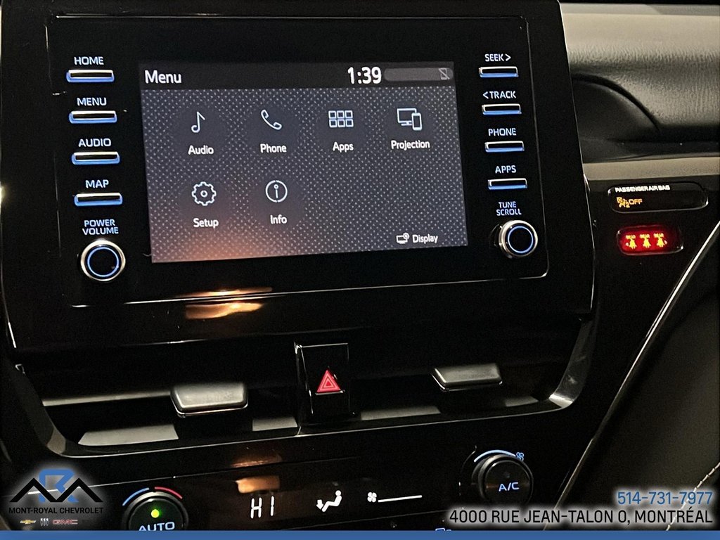 2022 Toyota Camry SE in Montreal, Quebec - 11 - w1024h768px