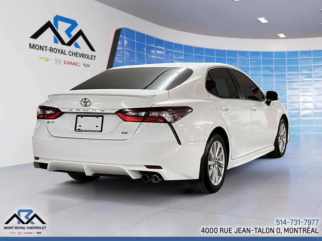 2022 Toyota Camry SE in Montreal, Quebec - 5 - w1024h768px