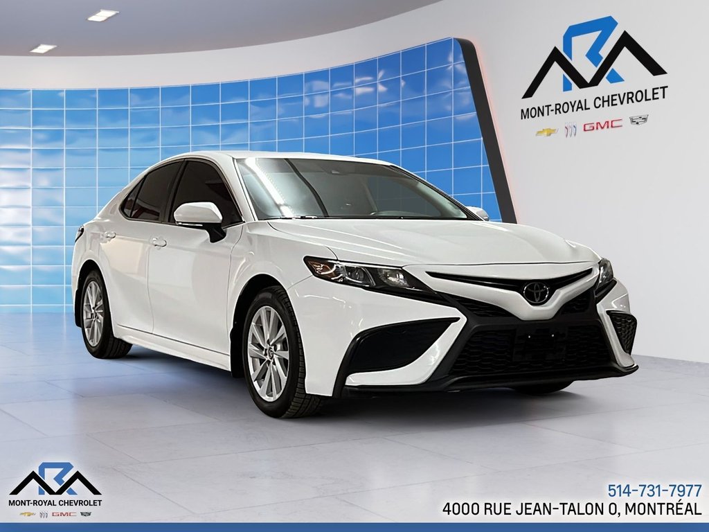 2022 Toyota Camry SE in Montreal, Quebec - 8 - w1024h768px