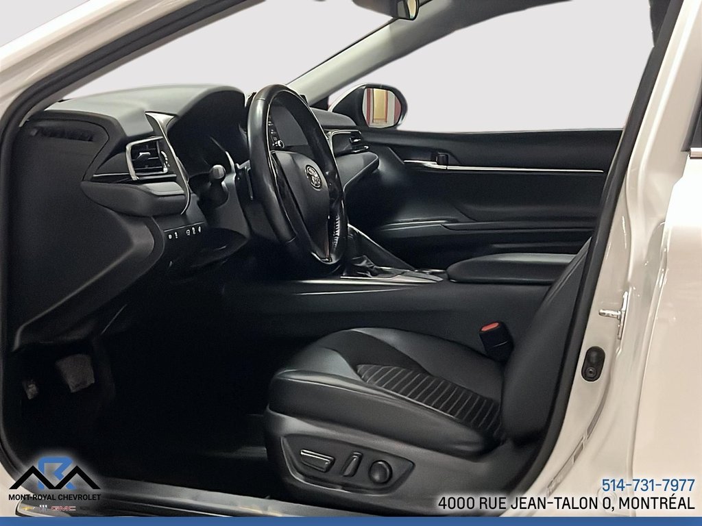 2022 Toyota Camry SE in Montreal, Quebec - 10 - w1024h768px