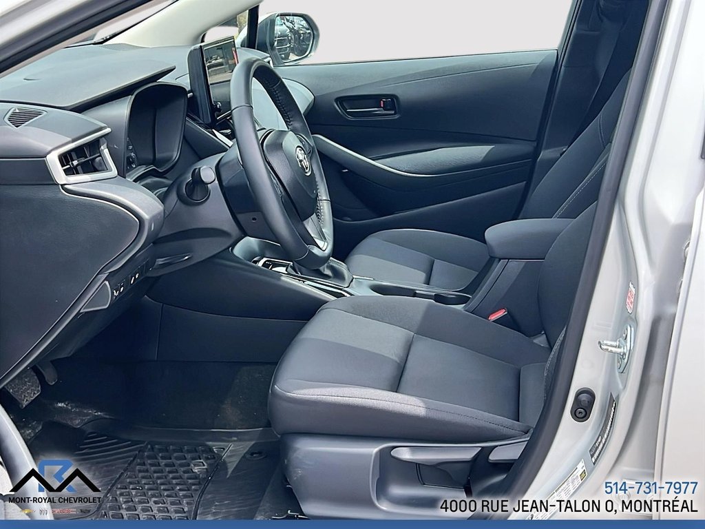 2025 Toyota Corolla LE in Montreal, Quebec - 10 - w1024h768px
