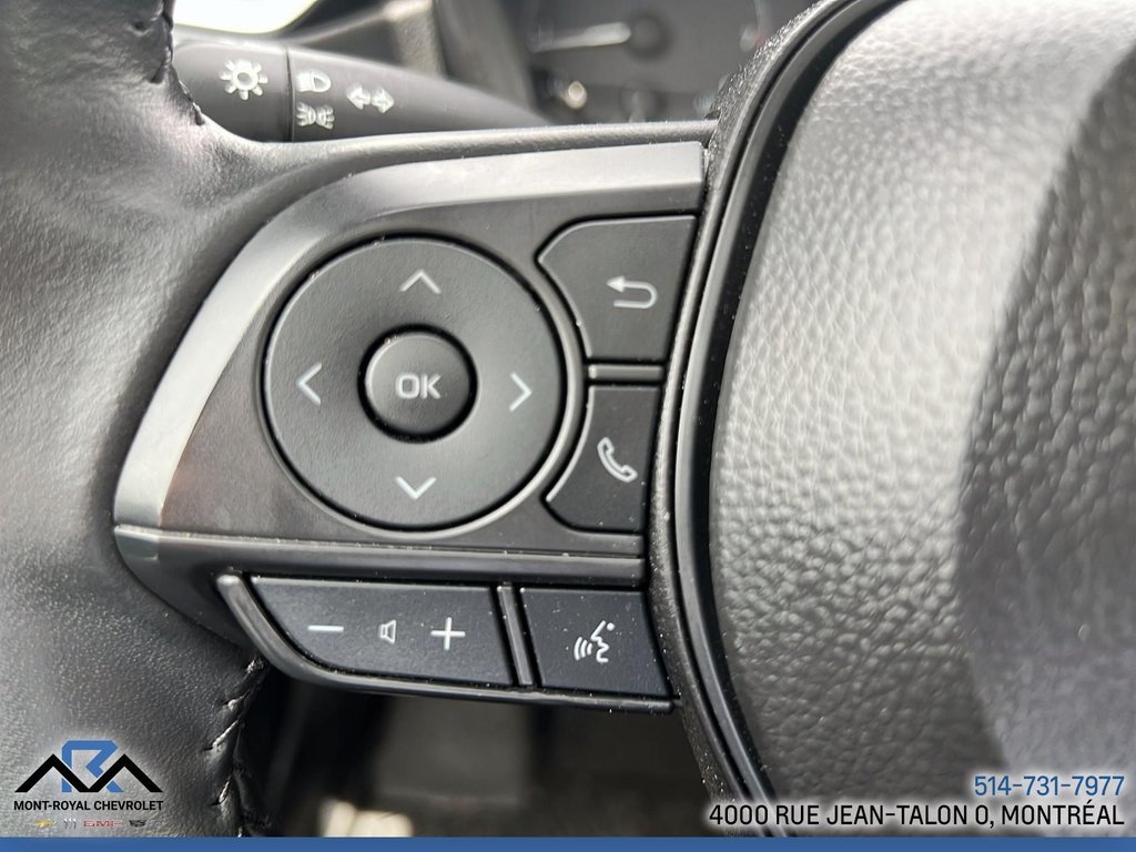 2025 Toyota Corolla LE in Montreal, Quebec - 21 - w1024h768px