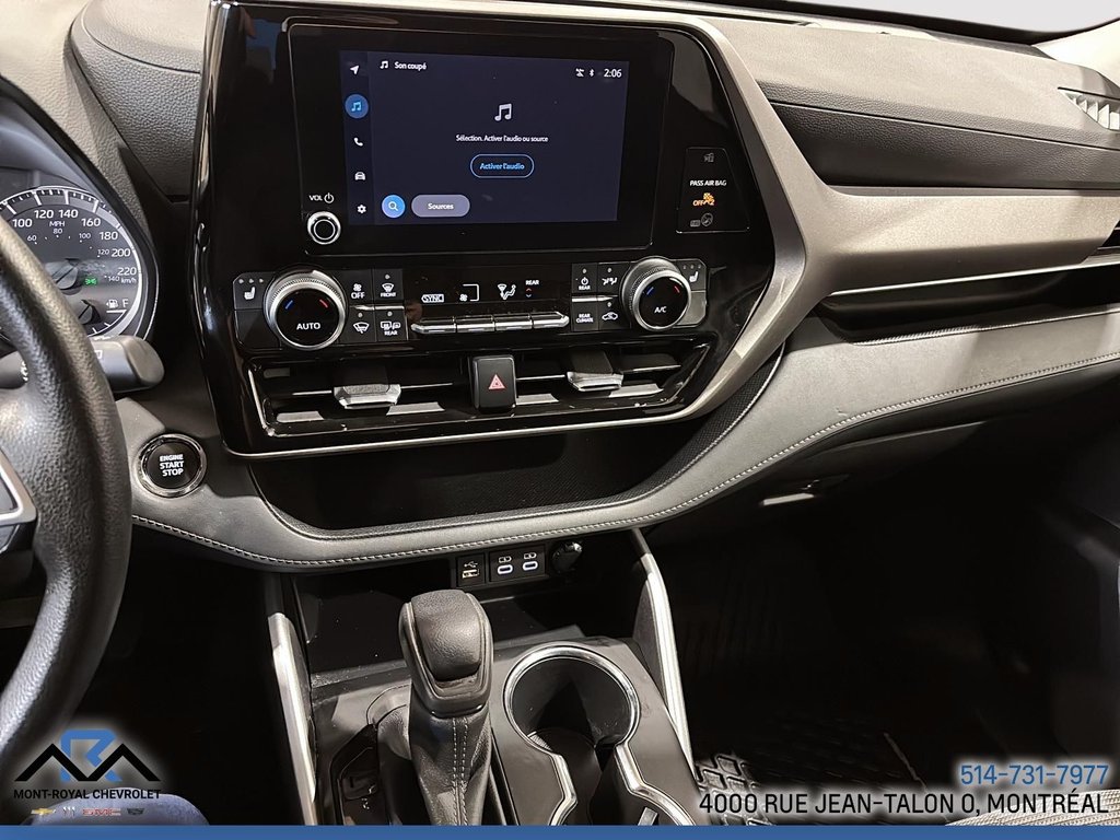 Toyota Highlander  2023 à Montréal, Québec - 21 - w1024h768px