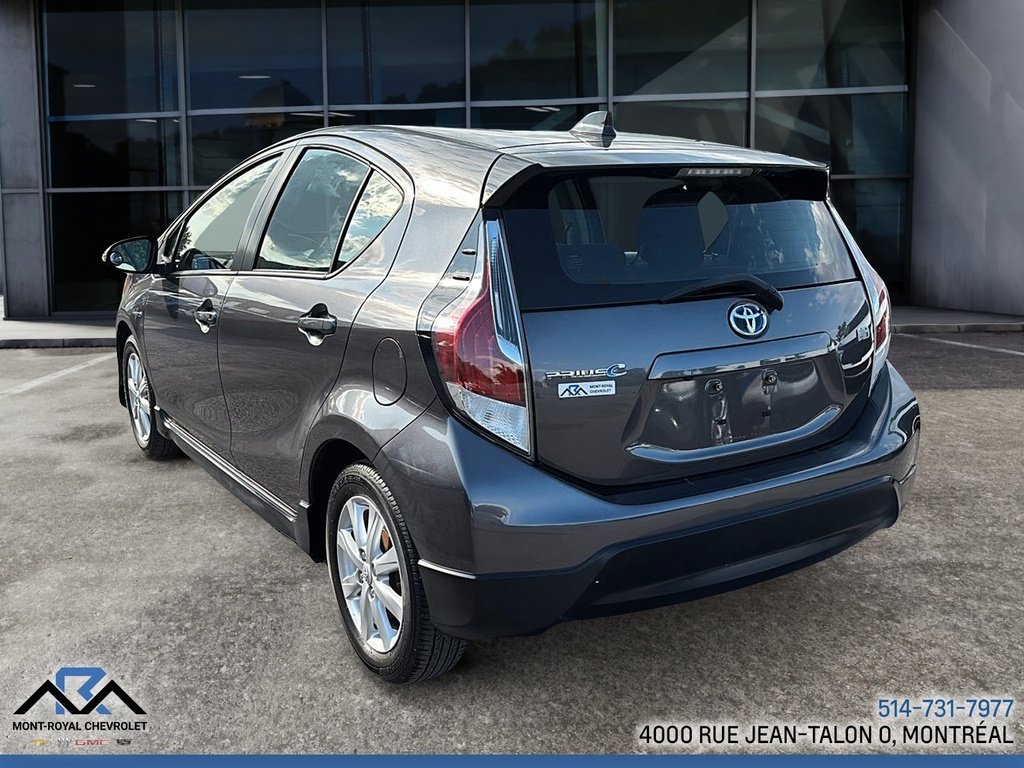 2017 Toyota Prius C in Montreal, Quebec - 4 - w1024h768px