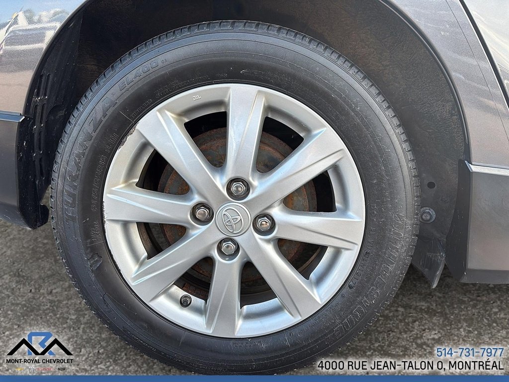 2017 Toyota Prius C in Montreal, Quebec - 7 - w1024h768px