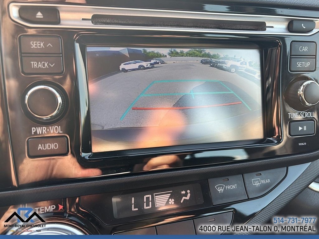 2017 Toyota Prius C in Montreal, Quebec - 16 - w1024h768px
