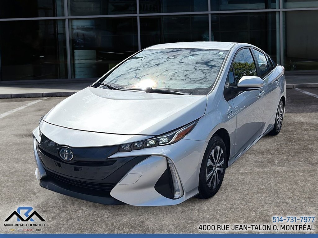 Toyota PRIUS PRIME  2021 à Montréal, Québec - 1 - w1024h768px