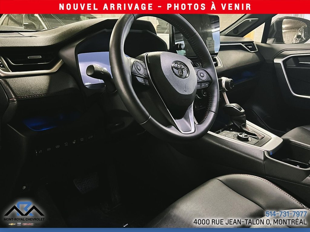 Toyota RAV4 Plug-In Hybrid XSE 2025 à Montréal, Québec - 3 - w1024h768px
