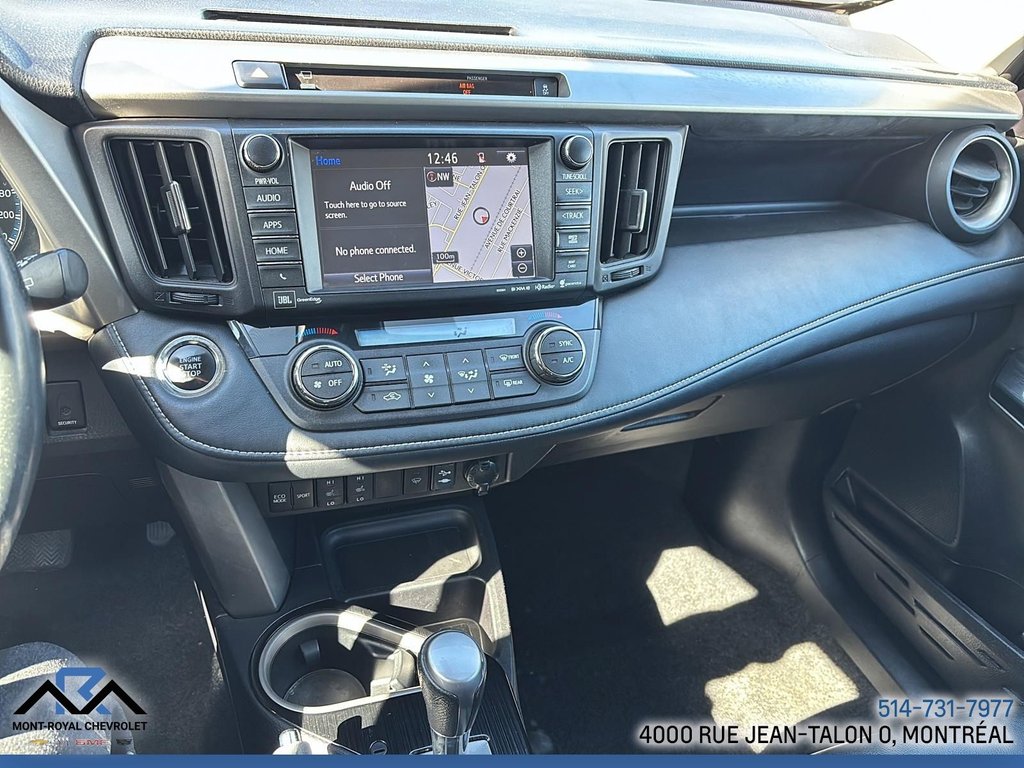 2016 Toyota RAV4 Limited in Montréal, Quebec - 16 - w1024h768px