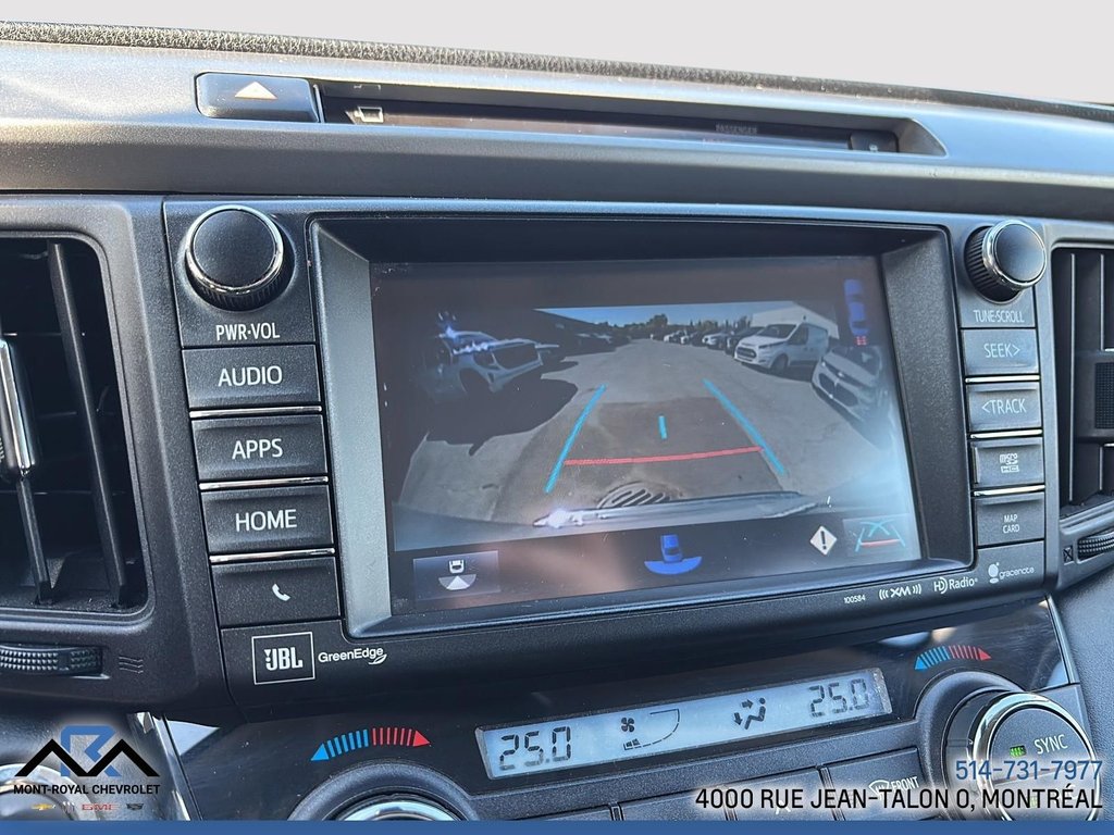 2016 Toyota RAV4 Limited in Montréal, Quebec - 22 - w1024h768px