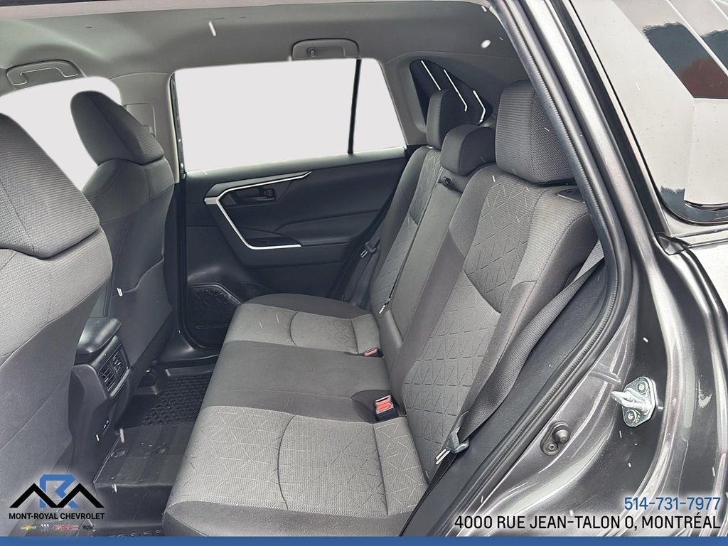 Toyota RAV4 LE 2022 à Montréal, Québec - 17 - w1024h768px