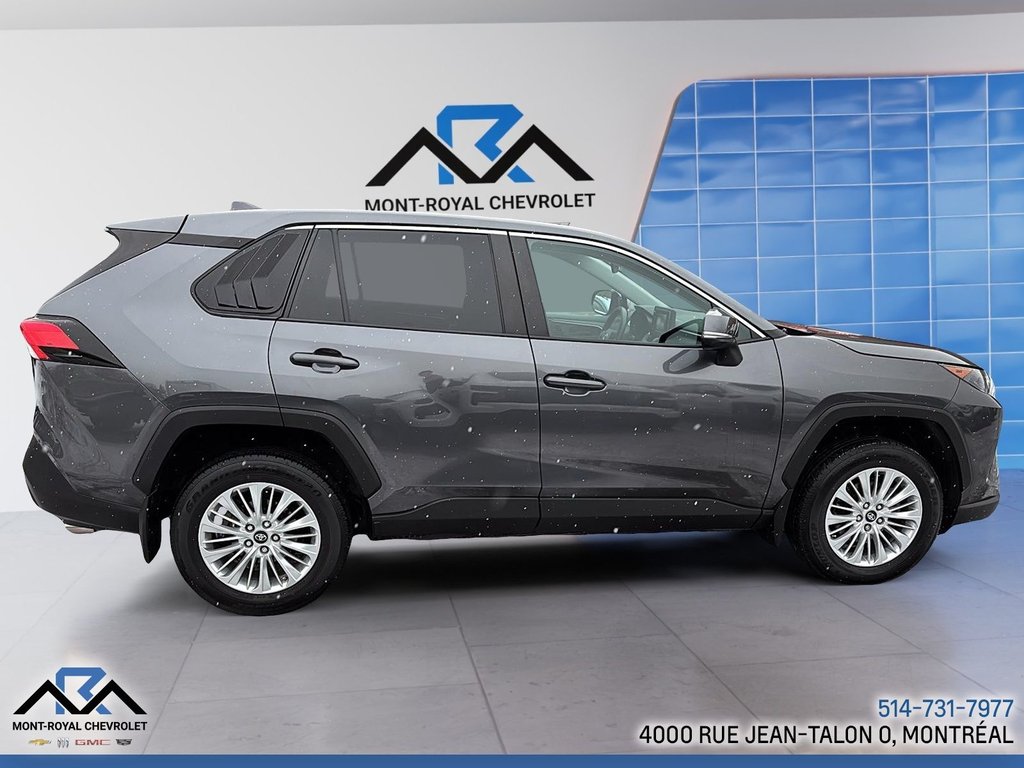 Toyota RAV4 LE 2022 à Montréal, Québec - 11 - w1024h768px