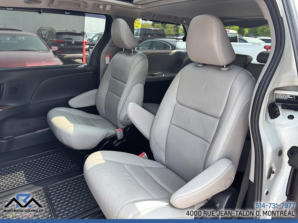 Toyota Sienna XLE 2018 à Montréal, Québec - 8 - w1024h768px