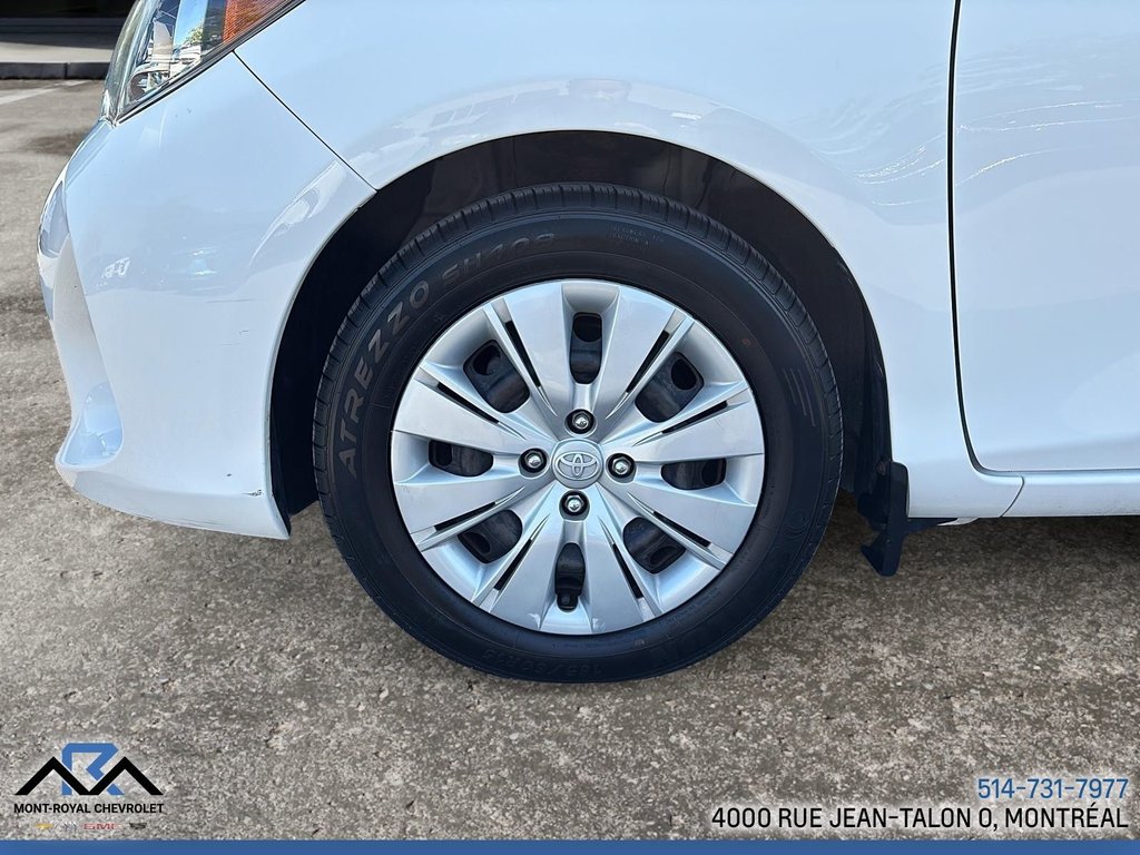 2016 Toyota Yaris LE in Montréal, Quebec - 10 - w1024h768px