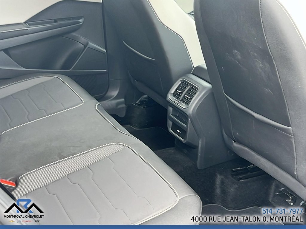 Volkswagen Taos Comfortline 2025 à Montréal, Québec - 12 - w1024h768px